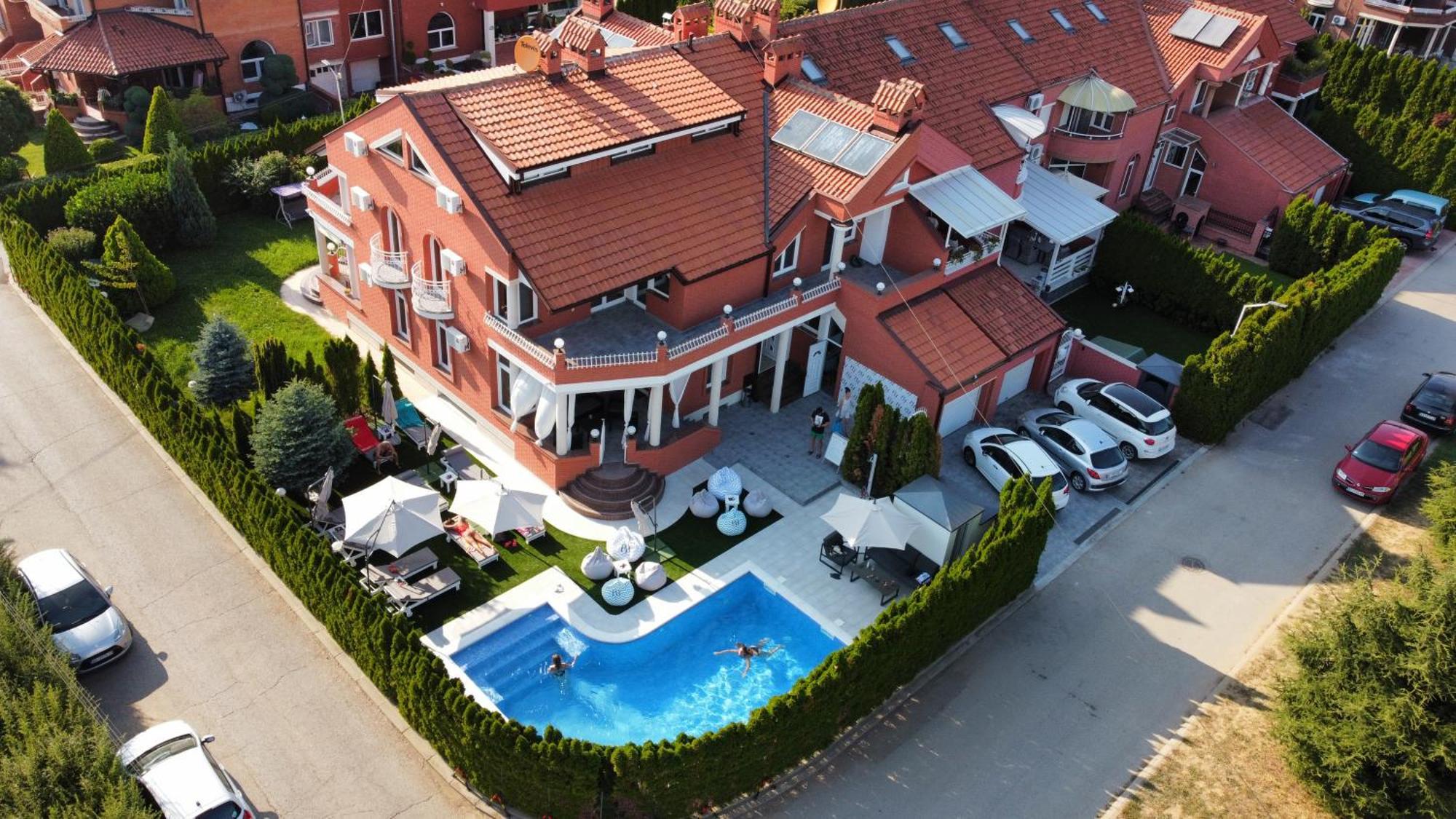 Lux Villa Mitimago Ni Exteriör bild